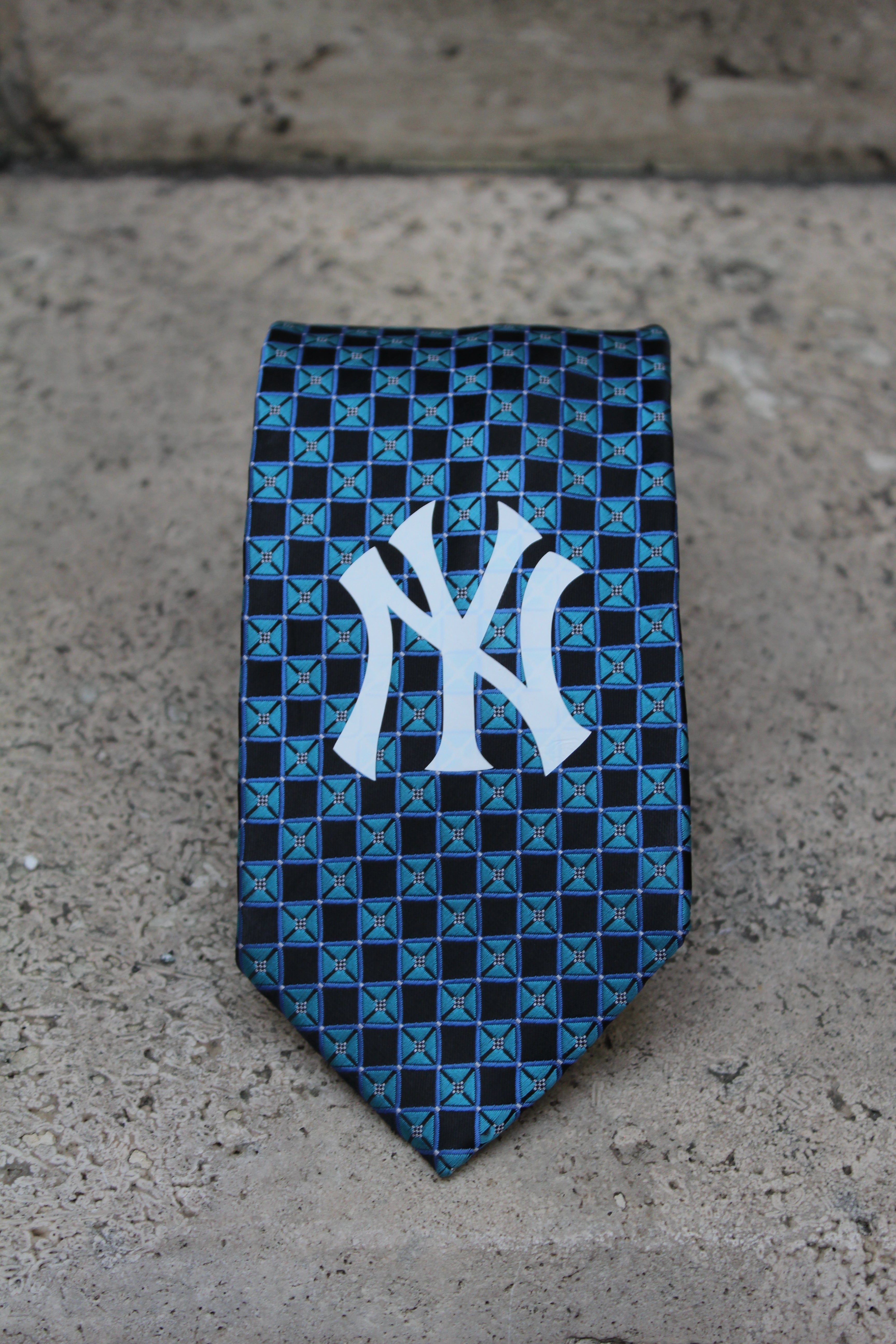 Inception Tie